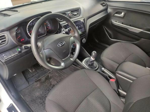 Kia Rio III Рестайлинг с пробегом 2016 года, цена 860 000 рублей, 137068 км, седан, Автокод Объявления
