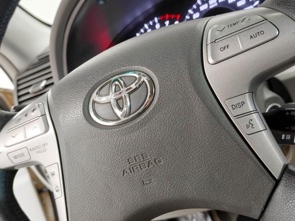 Toyota Camry VI (XV40) Рестайлинг с пробегом 2010 года, цена 1 097 400 рублей, 237914 км, седан, Автокод Объявления