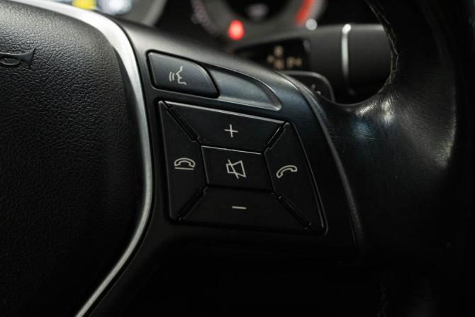 Mercedes-Benz GLK-Класс I (X204) Рестайлинг с пробегом 2013 года, цена 2 180 000 рублей, 162080 км, внедорожник, Автокод Объявления