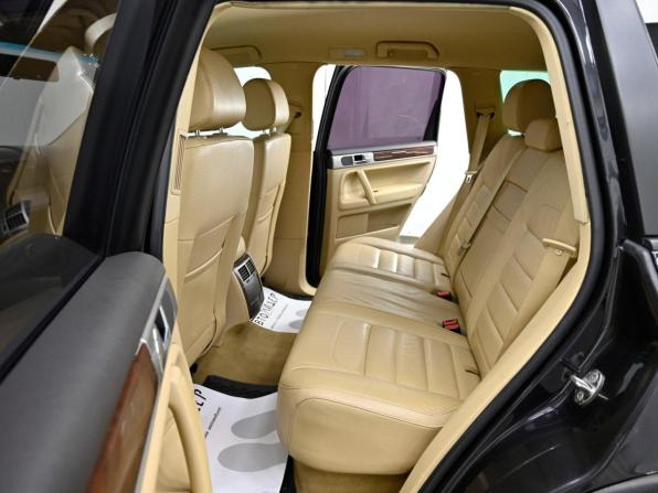 Volkswagen Touareg I Рестайлинг с пробегом 2010 года, цена 919 000 рублей, 166058 км, внедорожник, Автокод Объявления