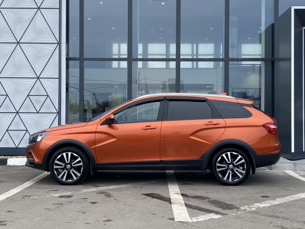 Lada (ВАЗ) Vesta I с пробегом 2018 года, цена 1 049 000 рублей, 176571 км, универсал, Автокод Объявления