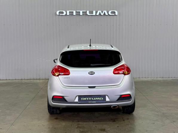 Kia Ceed II с пробегом 2012 года, цена 947 000 рублей, 205225 км, хэтчбек, Автокод Объявления