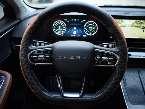 Omoda C5 I с пробегом 2022 года, цена 1 585 000 рублей, 45893 км, внедорожник, Автокод Объявления