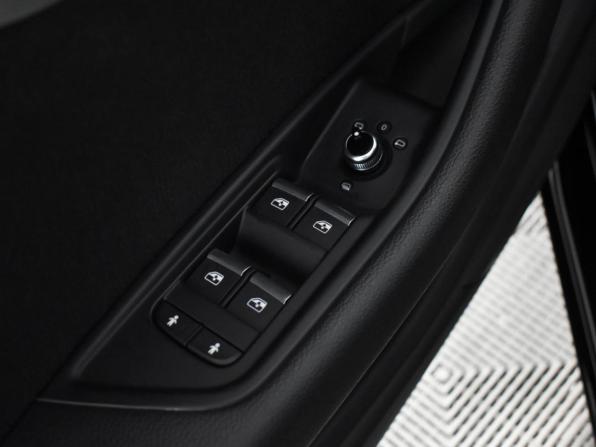 Audi A4 V (B9) с пробегом 2019 года, цена 2 300 000 рублей, 240000 км, универсал, Автокод Объявления