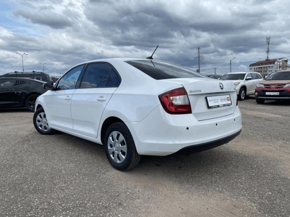 Skoda Rapid I Рестайлинг с пробегом 2018 года, цена 885 000 рублей, 195055 км, лифтбек, Автокод Объявления