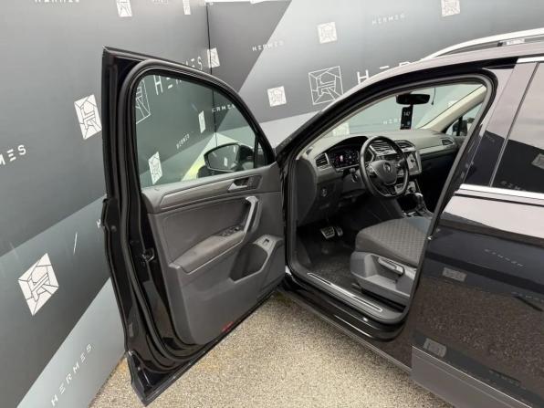 Volkswagen Tiguan II с пробегом 2019 года, цена 2 349 000 рублей, 100989 км, внедорожник, Автокод Объявления