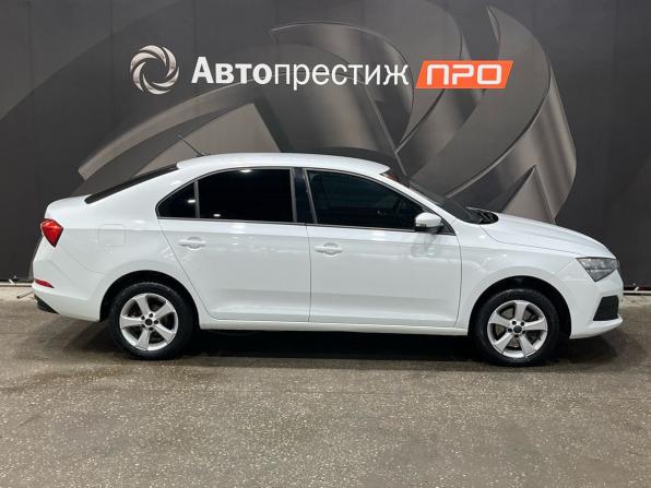 Skoda Rapid II с пробегом 2021 года, цена 1 070 000 рублей, 330116 км, лифтбек, Автокод Объявления