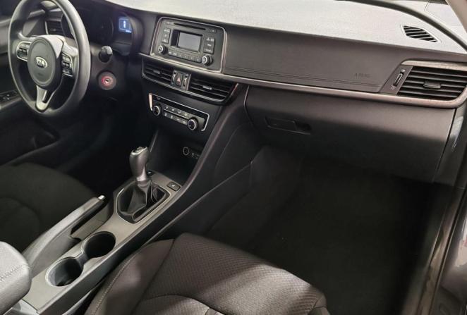 Kia Optima IV Рестайлинг с пробегом 2018 года, цена 890 000 рублей, 374877 км, седан, Автокод Объявления