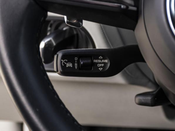 Porsche Macan I Рестайлинг 2 с пробегом 2024 года, цена 9 590 000 рублей, 7668 км, внедорожник, Автокод Объявления