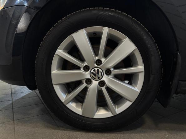 Volkswagen Jetta VI с пробегом 2013 года, цена 679 000 рублей, 220000 км, седан, Автокод Объявления