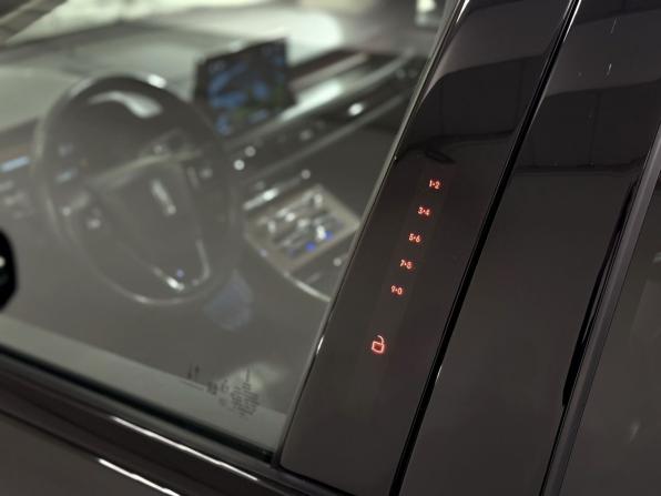 Lincoln Aviator II с пробегом 2022 года, цена 4 500 000 рублей, 159574 км, внедорожник, Автокод Объявления