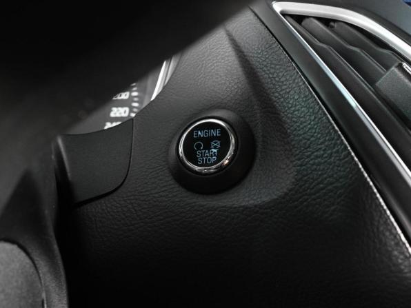 Ford Focus III с пробегом 2014 года, цена 980 000 рублей, 195765 км, хэтчбек, Автокод Объявления