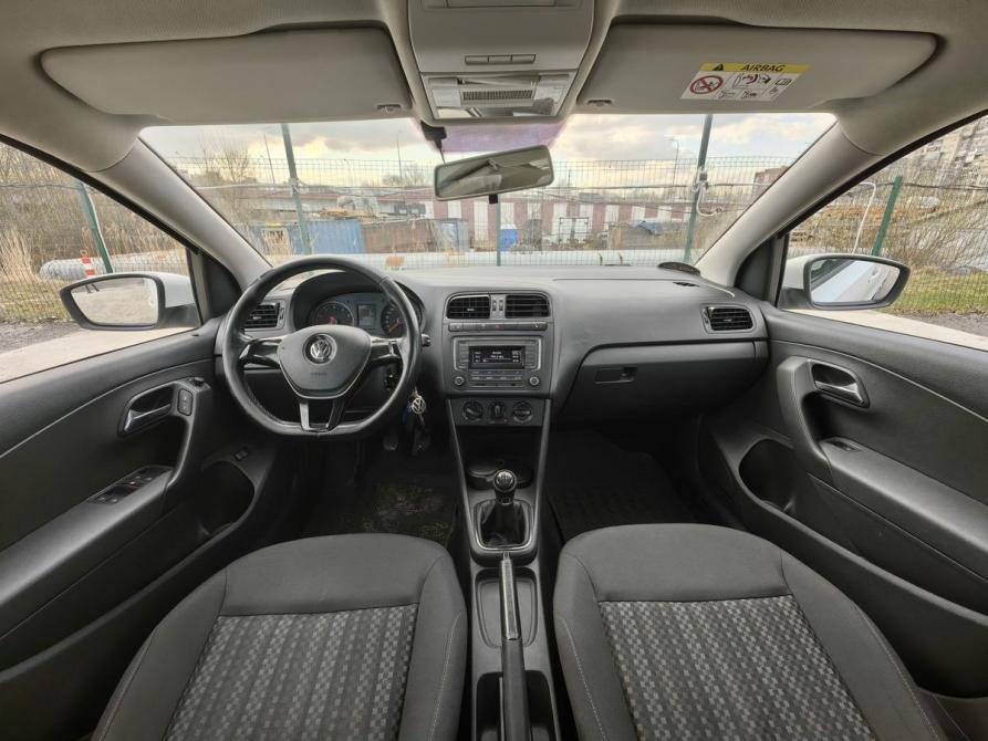 Volkswagen Polo V Рестайлинг Санкт-Петербург  - изображение 13