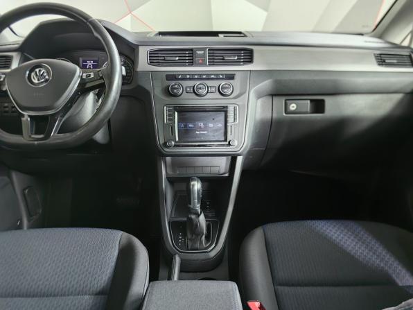 Volkswagen Caddy IV с пробегом 2018 года, цена 1 659 000 рублей, 264115 км, компактвэн, Автокод Объявления