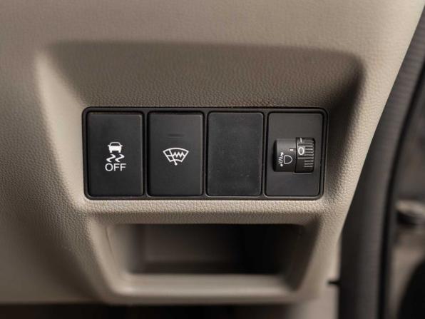 Honda Stepwgn V с пробегом 2016 года, цена 1 680 000 рублей, 188888 км, минивэн, Автокод Объявления