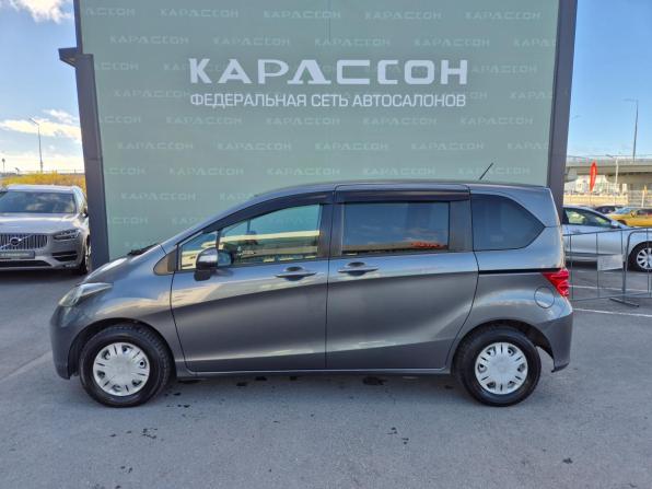Honda Freed I с пробегом 2009 года, цена 985 000 рублей, 74203 км, компактвэн, Автокод Объявления