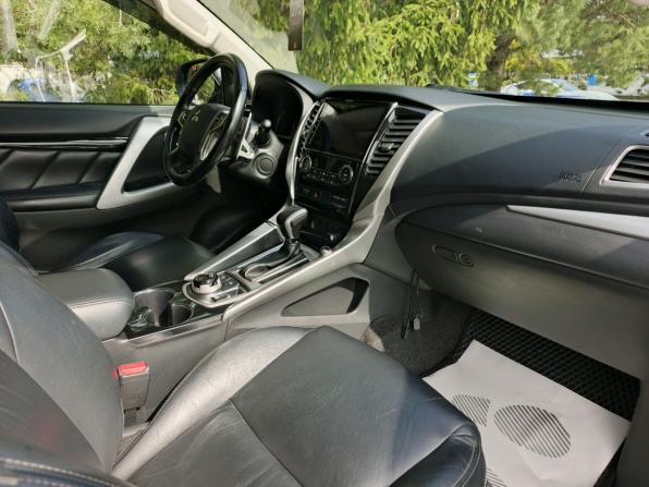 Mitsubishi Pajero Sport III с пробегом 2016 года, цена 2 560 000 рублей, 215605 км, внедорожник, Автокод Объявления