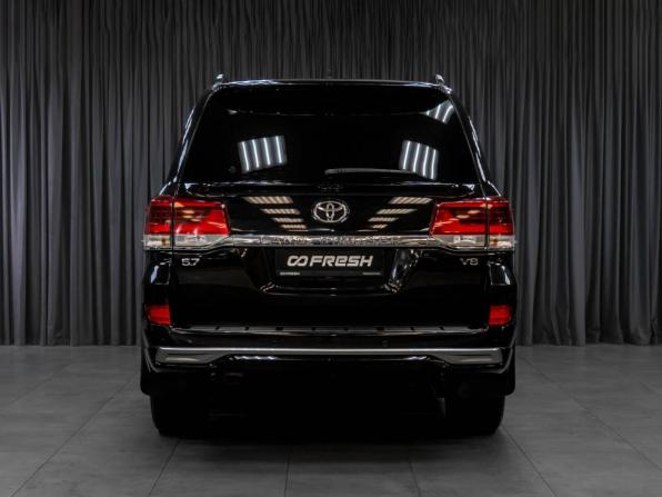 Toyota Land Cruiser 200 Series Рестайлинг 2 с пробегом 2019 года, цена 6 899 000 рублей, 141256 км, внедорожник, Автокод Объявления