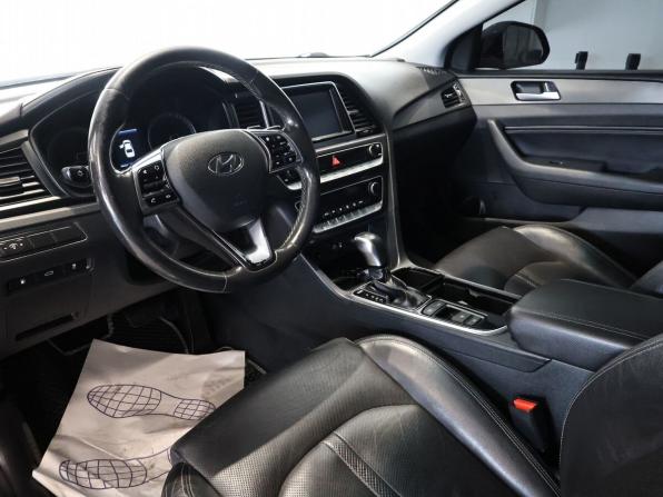 Hyundai Sonata VII (LF) Рестайлинг с пробегом 2017 года, цена 1 529 000 рублей, 181298 км, седан, Автокод Объявления