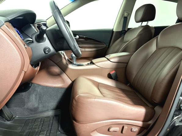 Infiniti QX50 I Рестайлинг с пробегом 2016 года, цена 2 590 000 рублей, 37424 км, внедорожник, Автокод Объявления
