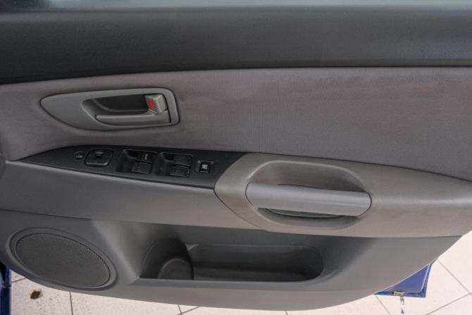 Mazda Axela I с пробегом 2007 года, цена 669 000 рублей, 410000 км, хэтчбек, Автокод Объявления
