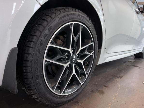 Kia Optima IV Рестайлинг с пробегом 2018 года, цена 1 975 000 рублей, 122630 км, седан, Автокод Объявления