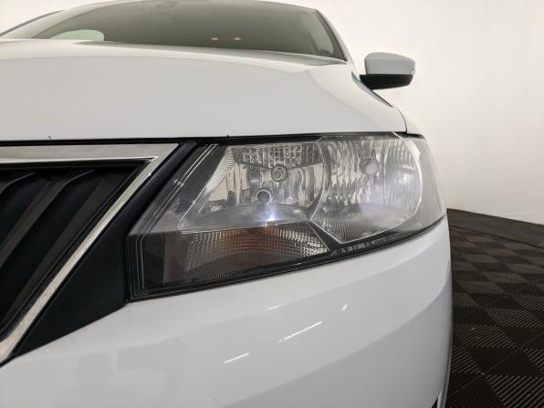 Skoda Rapid I Рестайлинг с пробегом 2019 года, цена 900 000 рублей, 151028 км, лифтбек, Автокод Объявления