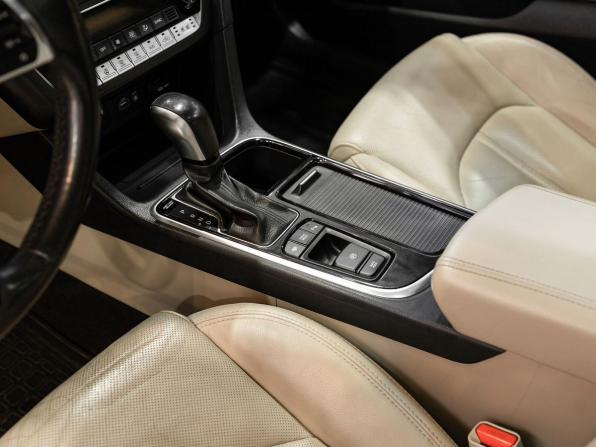 Hyundai Sonata VII (LF) Рестайлинг с пробегом 2017 года, цена 1 620 000 рублей, 186304 км, седан, Автокод Объявления