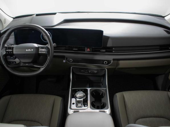 Kia Carnival IV Рестайлинг с пробегом 2025 года, цена 5 593 500 рублей, 3120 км, минивэн, Автокод Объявления