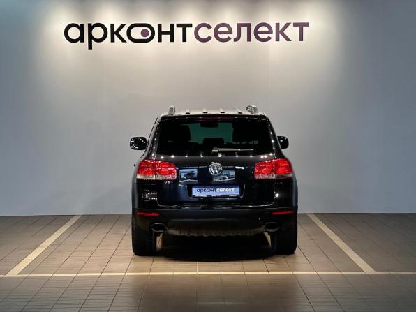 Volkswagen Touareg I Рестайлинг с пробегом 2006 года, цена 755 000 рублей, 247502 км, внедорожник, Автокод Объявления