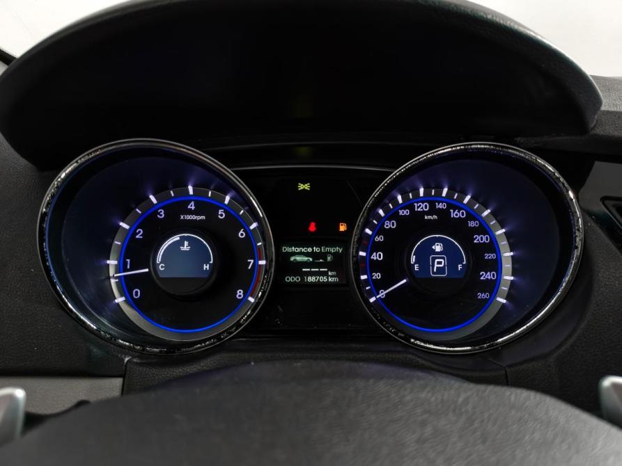 Hyundai Sonata VI (YF) Санкт-Петербург  - изображение 18
