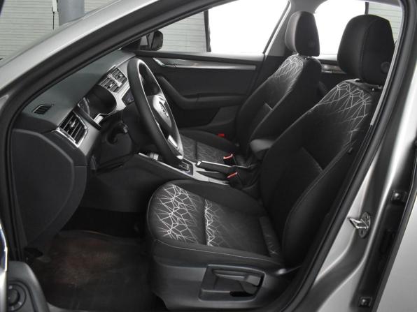 Skoda Octavia III (A7) Рестайлинг с пробегом 2020 года, цена 2 299 000 рублей, 22487 км, лифтбек, Автокод Объявления