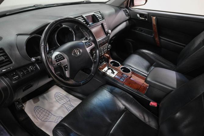 Toyota Highlander II (XU40) Рестайлинг с пробегом 2013 года, цена 2 379 000 рублей, 280000 км, внедорожник, Автокод Объявления