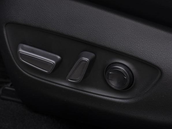 Toyota RAV4 V (XA50) с пробегом 2024 года, цена 3 840 000 рублей, 10415 км, внедорожник, Автокод Объявления