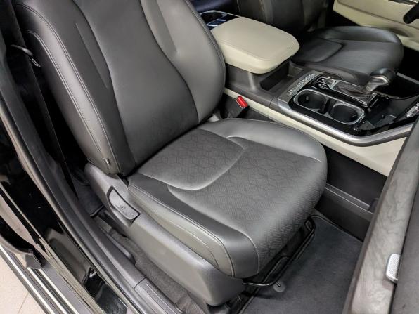 Kia Carnival IV с пробегом 2023 года, цена 4 250 000 рублей, 88000 км, минивэн, Автокод Объявления