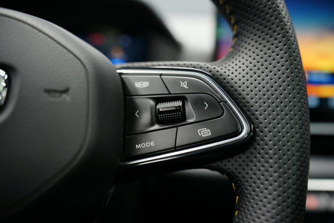 Geely Coolray I Рестайлинг 2 с пробегом 2025 года, цена 2 445 000 рублей, 9200 км, внедорожник, Автокод Объявления