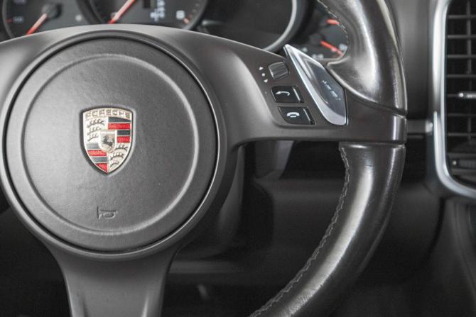 Porsche Cayenne II Рестайлинг (958) с пробегом 2014 года, цена 3 349 000 рублей, 127000 км, внедорожник, Автокод Объявления