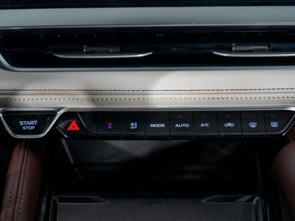 Geely Monjaro I с пробегом 2022 года, цена 2 490 000 рублей, 82030 км, внедорожник, Автокод Объявления