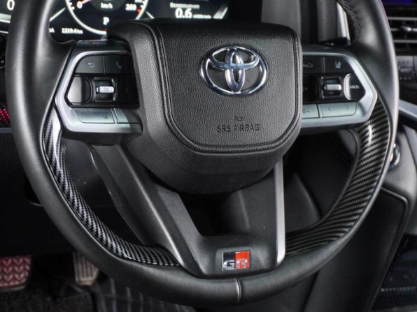 Toyota Land Cruiser 200 Series Рестайлинг 1 с пробегом 2013 года, цена 5 649 000 рублей, 127663 км, внедорожник, Автокод Объявления