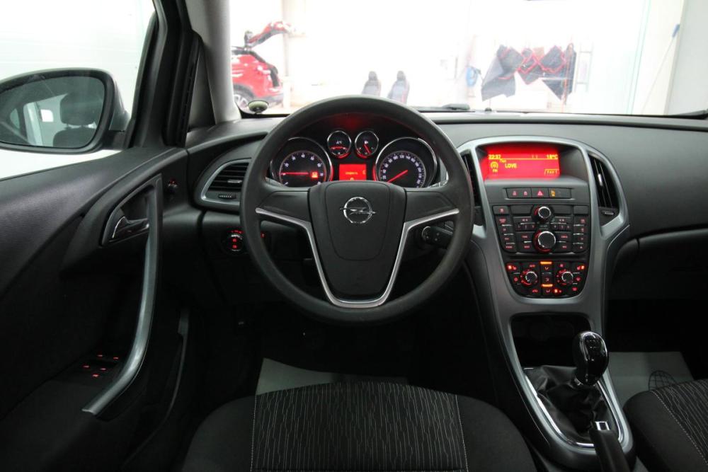 Opel Astra J Рестайлинг Сургут  - изображение 15