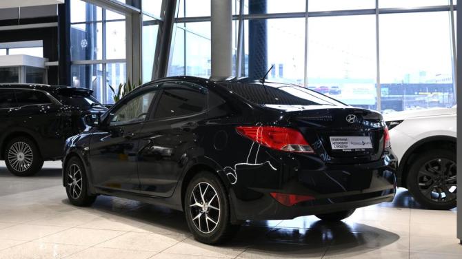 Hyundai Solaris I Рестайлинг с пробегом 2015 года, цена 1 080 000 рублей, 142572 км, седан, Автокод Объявления