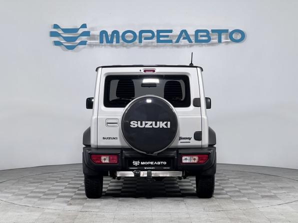 Suzuki Jimny IV с пробегом 2019 года, цена 2 490 000 рублей, 111070 км, внедорожник, Автокод Объявления