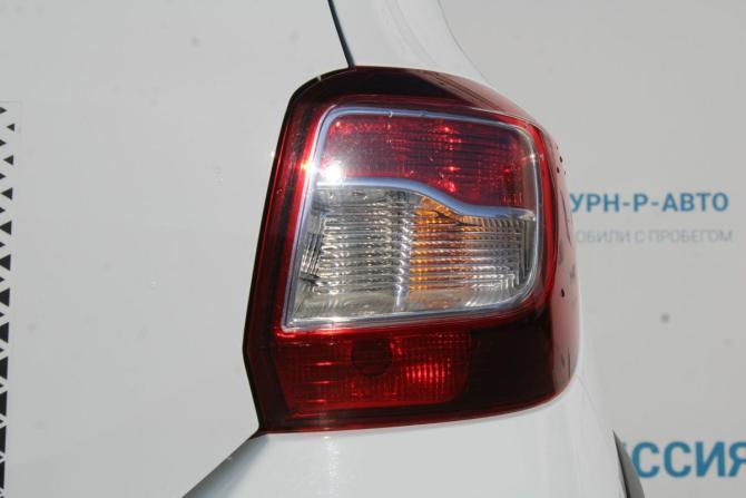 Renault Sandero II с пробегом 2018 года, цена 1 090 000 рублей, 106000 км, хэтчбек, Автокод Объявления