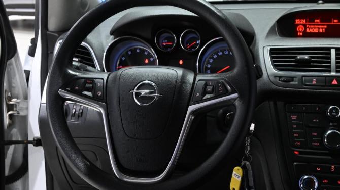 Opel Mokka I с пробегом 2014 года, цена 845 000 рублей, 139542 км, внедорожник, Автокод Объявления