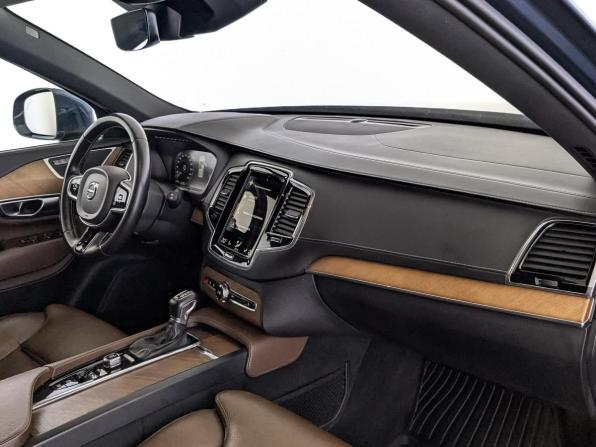 Volvo XC90 II Рестайлинг 1 с пробегом 2019 года, цена 3 540 000 рублей, 211320 км, внедорожник, Автокод Объявления