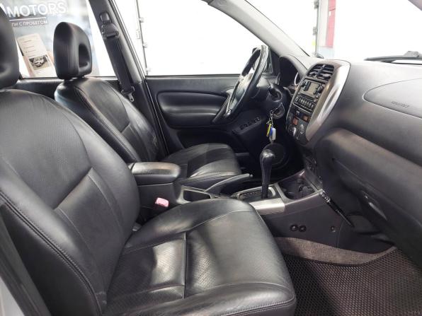 Toyota RAV4 II (XA20) Рестайлинг с пробегом 2005 года, цена 980 000 рублей, 159000 км, внедорожник, Автокод Объявления