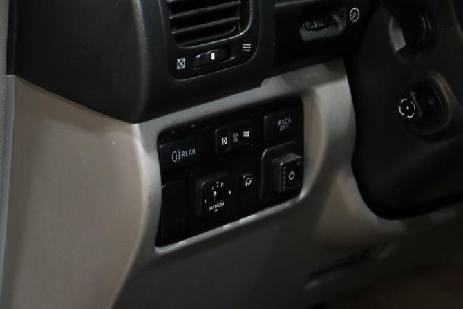 Lexus LX II Рестайлинг с пробегом 2006 года, цена 2 149 000 рублей, 412542 км, внедорожник, Автокод Объявления