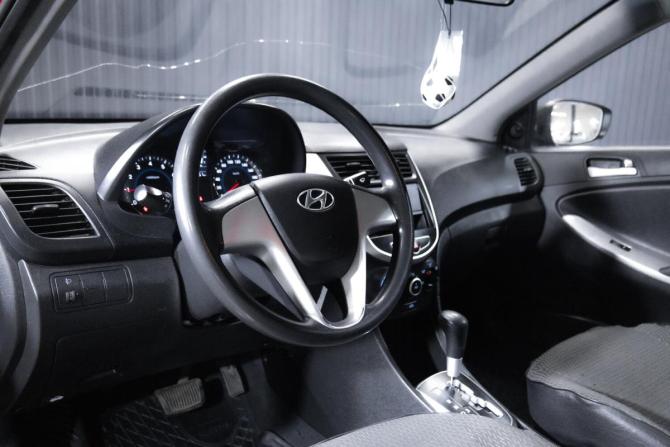Hyundai Solaris I с пробегом 2014 года, цена 1 099 000 рублей, 98351 км, седан, Автокод Объявления