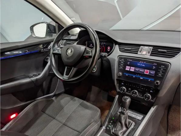 Skoda Octavia III (A7) Рестайлинг с пробегом 2019 года, цена 1 690 000 рублей, 234212 км, лифтбек, Автокод Объявления