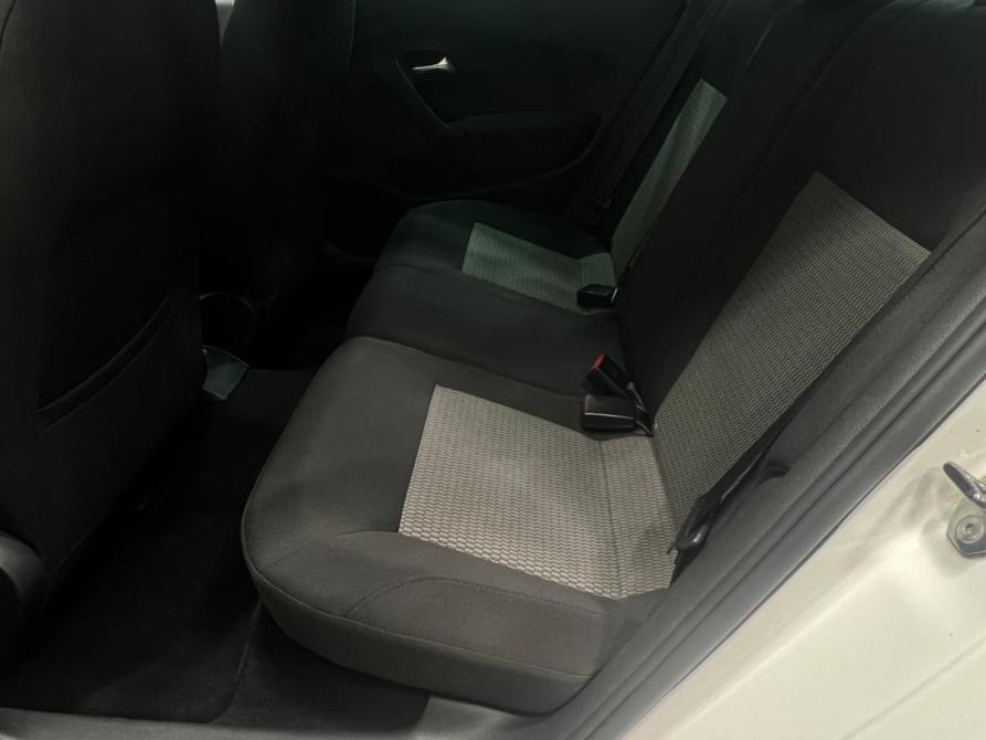 Volkswagen Polo V Кемерово  - изображение 17